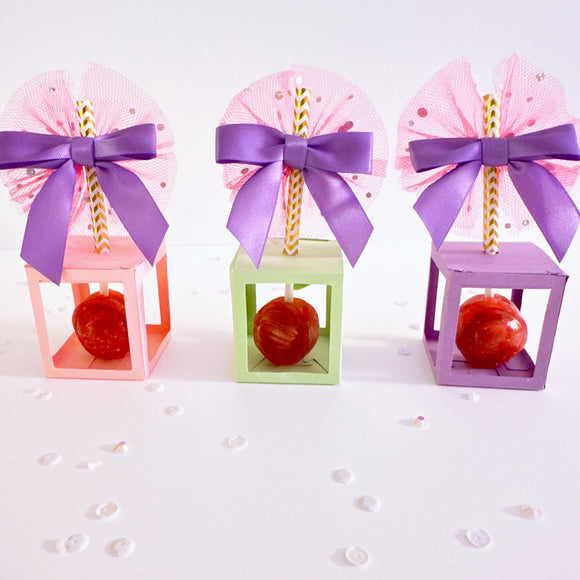 Sweet Pop Treat Holder Die